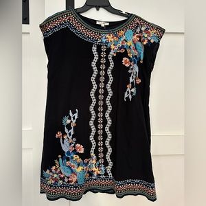 Woman’s  Embroidered dress